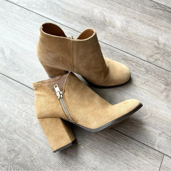 Zara  Trafaluc Tan Suede Block Heel Ankle Boots - Picture 10 of 13